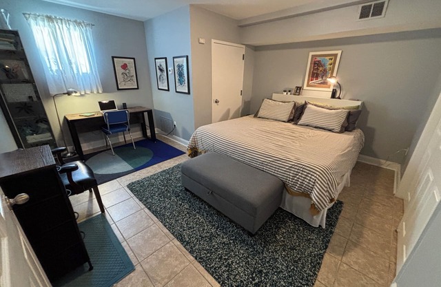 Family-friendly rental in Newark NJ!
