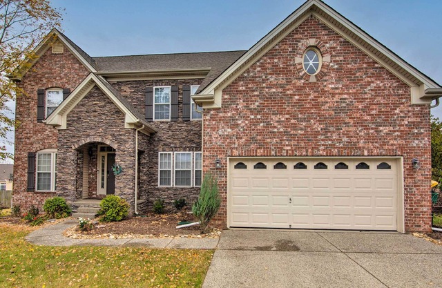 Family-Friendly Spring Hill Home w/ Theater!