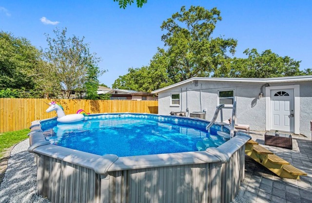 Pool Home in Tampa with Heat