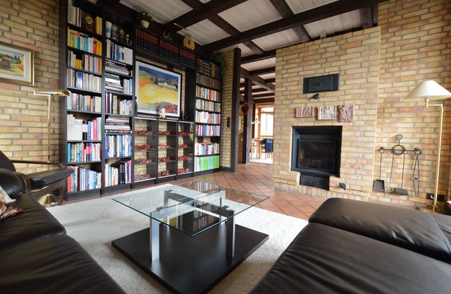 Family-friendly vacation home in Pelzerhaken with garden, spacious living area and