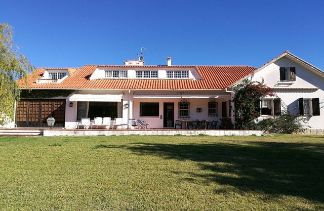Villa avec piscine près des plages, très belle vue