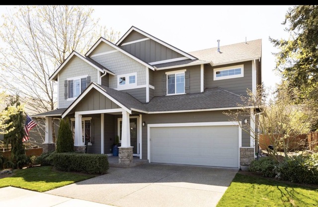 Family Friendly w/ Outdoor Fireplace & Central AC