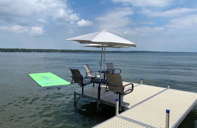 Family friendly year-round cabin on Green Lake in Spicer, MN!