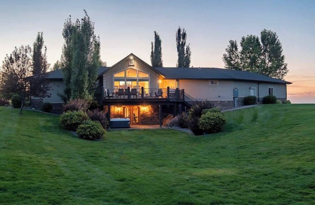 Teton Views Getaway & Relaxation Retreat