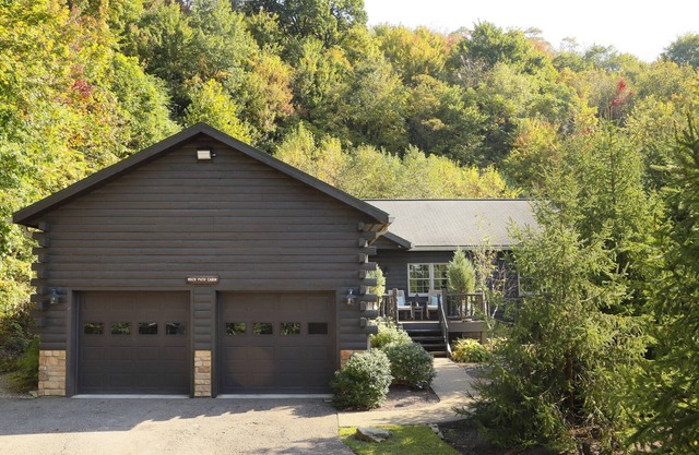 Britannique Woodlands Rock La voie Cabin