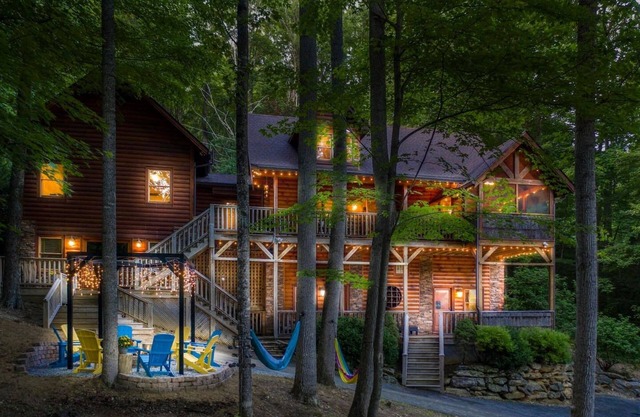 Close 2 Skii Resorts*MysticGlowJungle*KidSafari*Firepit*HotTub*Pet*Lux Amenities