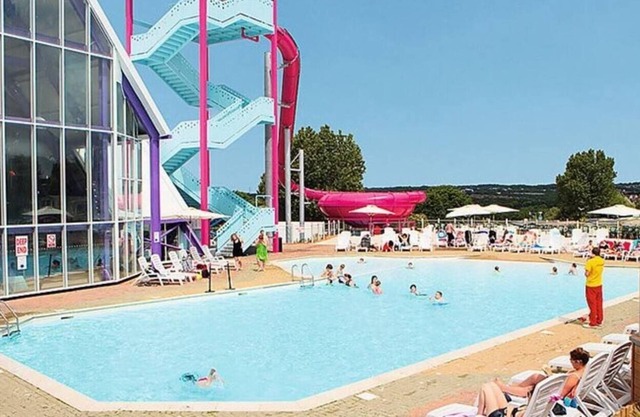 Family Holiday Home 5 minutes walk to main entertainment venue