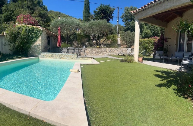 Family home between the sea and the Cevennes