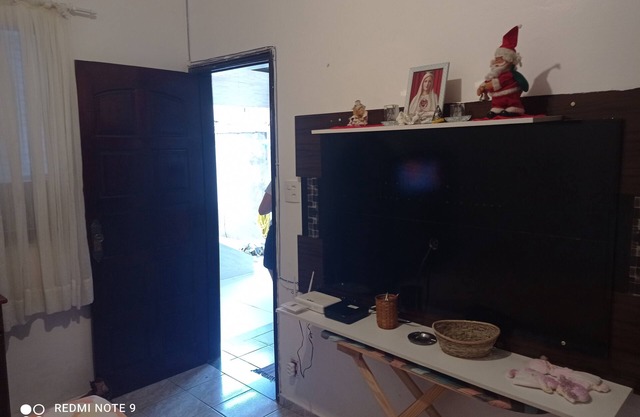 La boîte de nuit publie dans un environnement familial.