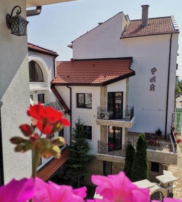 Family Hotel Rai