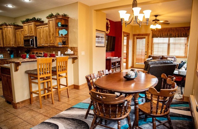 Family Mountain Condo, Near Grand Targhee + Driggs