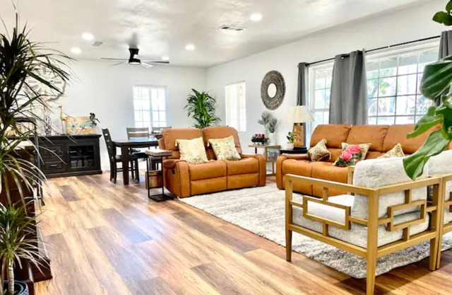 Family Oasis: Ideal Vacation Home near Airport, Outlets & Entertainment Galore!