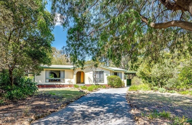 Family/Pet friendly house next to Park and Beach
