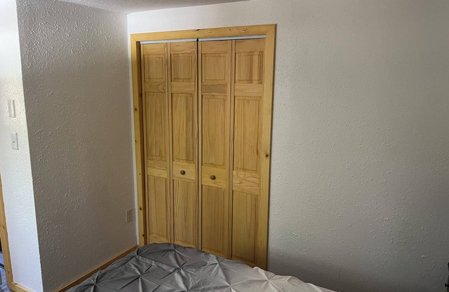 Family/Pet friendly all new home, can walk to Swamp II and Frederic Inn.