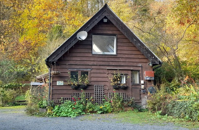 Retiro de bosques para familias / mascotas en Mortimer Country, cerca del histórico Ludlow