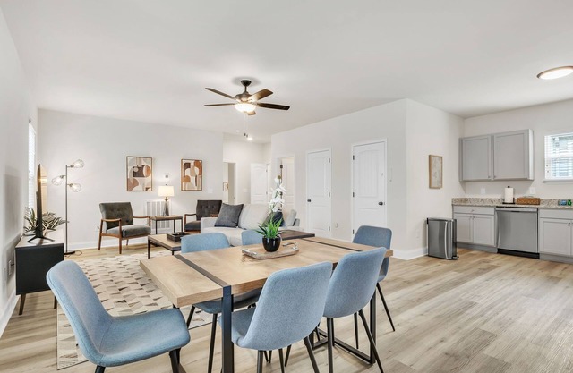 Family & Pets Welcome: 2BR in DT Greer w/ Fire Pit