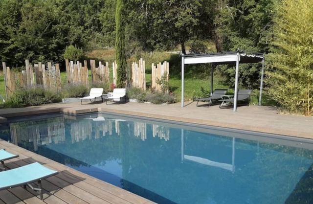 Demeure familiale avec piscine entre Lot et Dordogne