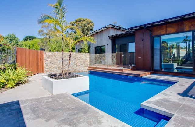 Complexe familial avec piscine, spa et mini-golf