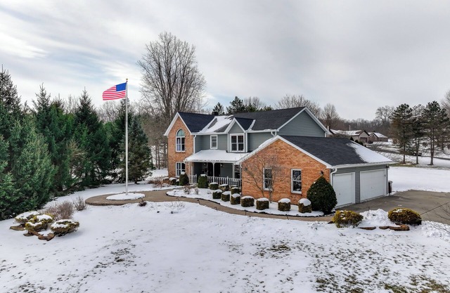 Family Retreat in Beavercreek Area w/ Large Yard!