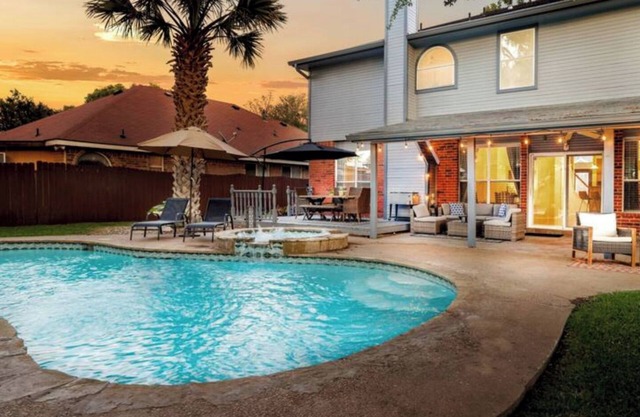 Family Retreat w/ Heated Pool + Slide + Hot Tub!