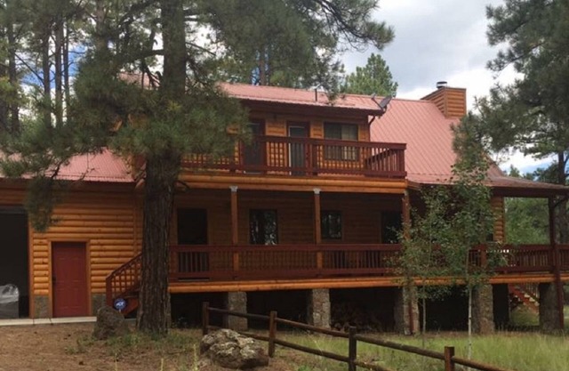 CABINE DE TAILLE FAMILIALE DANS LES PINES
