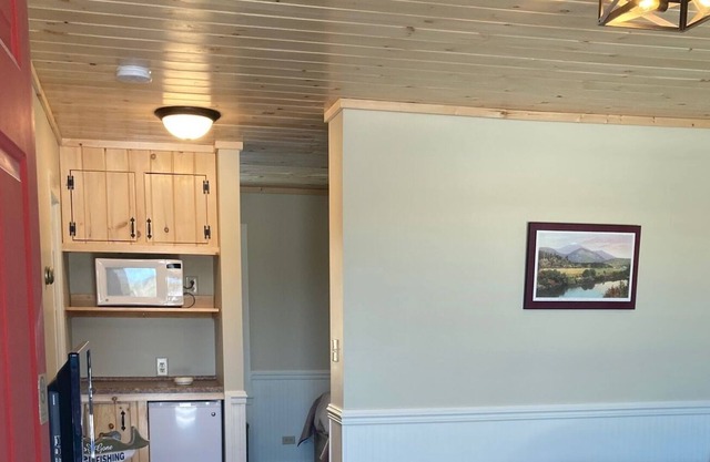 Family Suite with Mountain Views 12