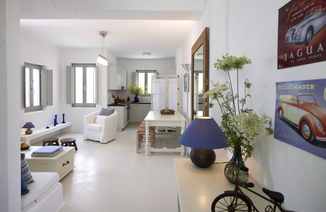 Suite Familiale avec Vue sur la Mer - Kea Village Suites & Villa