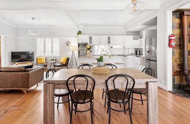 Wonderland! 3Bed/2Bath/3Car ~ House ~ Norman Park