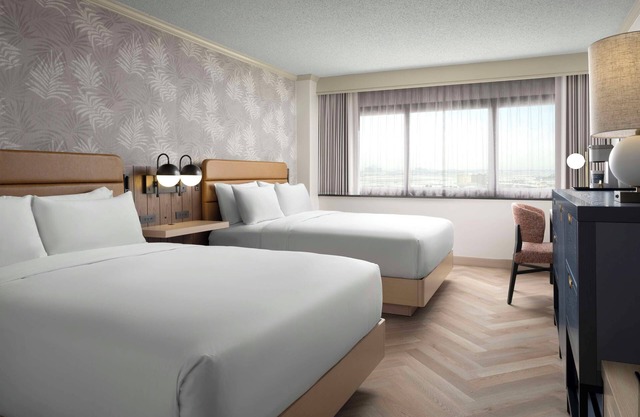 Family Travel x2 | Spacious Units with Gym Access