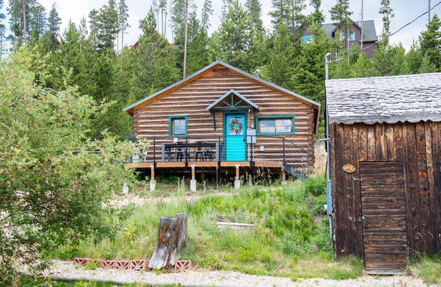 Family Vacation in Sapphire Sage at Wild Acre Cabins