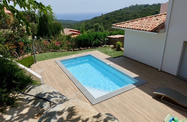 Villa familiale sur les hauteurs de Solenzara - Vue mer - Piscine chauffée