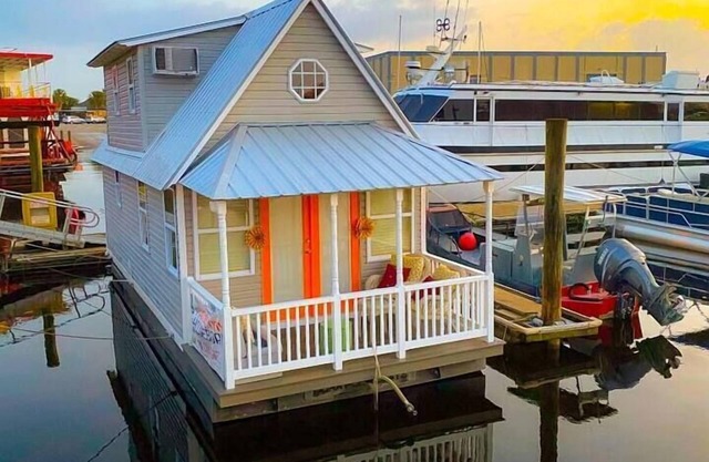 The Famous Tiny Houseboat