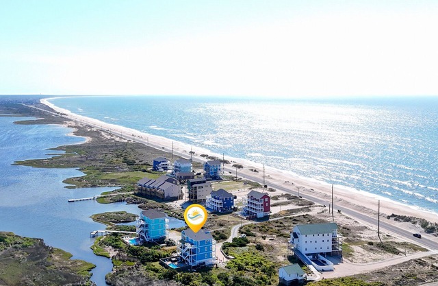 Famous Landshark 6BR,Elevator, Oceanfront, Pool, Theater