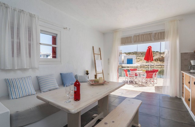 Fani Dream Suite 3 Waterfront luxurious Newly renovated Boat House max 5 persons