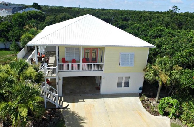 Fantasea is the Perfect Beach House with Pool and Hot Tub 4 bed3 bath with 2 Master Suites