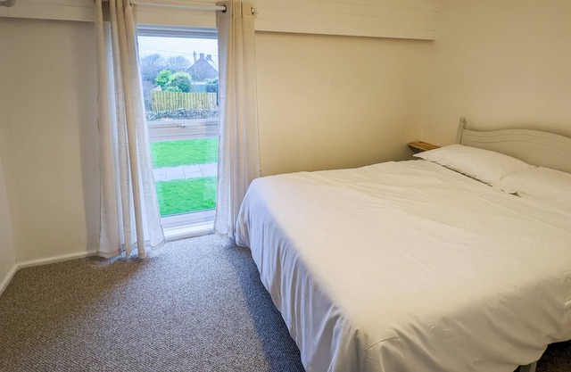 Fantastic 2 bedroom chalet 20 minute walk to the beach.