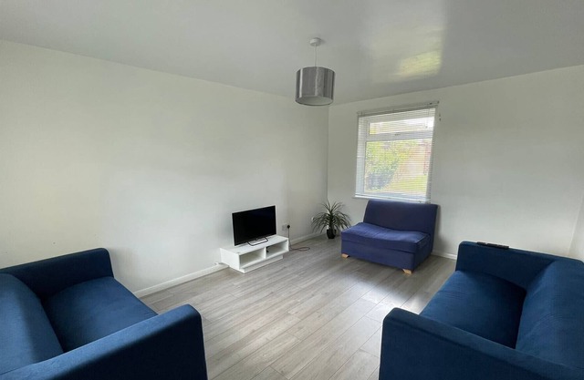 Fantastic 4 bedroom House Great for Family & Friends