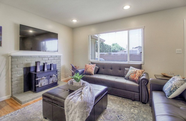 «Fantastique 5⭐️SF Bay Area (Dublin) 4 chambres / 2 salles de bain»