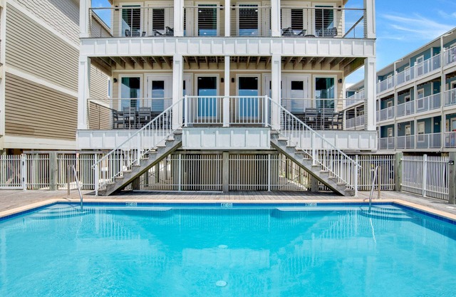 Fantastic Beachfront Gulf Shores Retreat | Pool | Perfect for Reunions & Events!