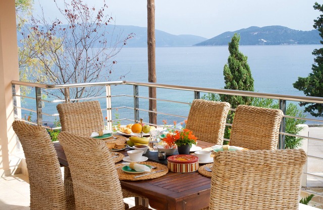 Fantastique Beach Front Apartments à Karavomylos, Céphalonie, Zoe Appartement