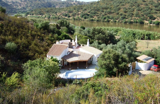 Fantastique maison de campagne avec piscine sur le Rio Guadiana avec accès à la rivière