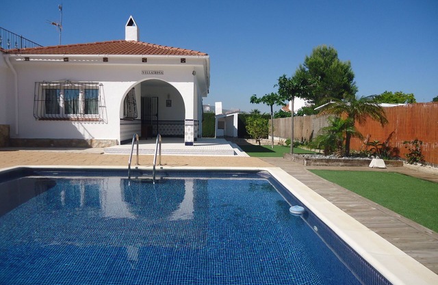 Fantastique villa avec piscine privée, air conditionné et WIFI
