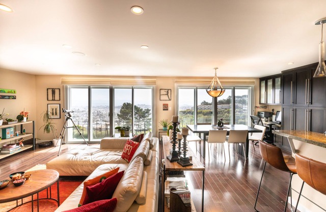 Penthouse de luxe fantastique, vues panoramiques, blanchisserie, garage 2 voitures