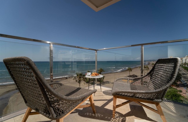 FANTASTIC SEA FRONT APARTMENT