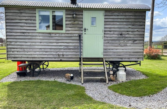 Fantastic shepherd’s hut with stunning views is the ultimate stay for your next getaway.