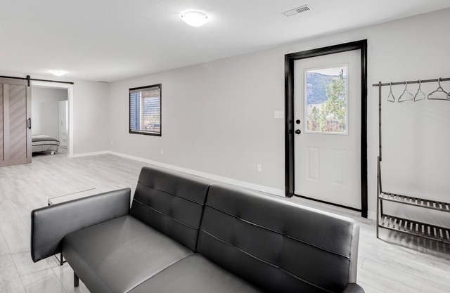 Fantastic Updated Lakeview Suite in Okanagan Falls