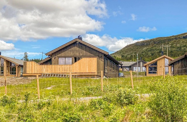 3 room accommodation in Svingvoll