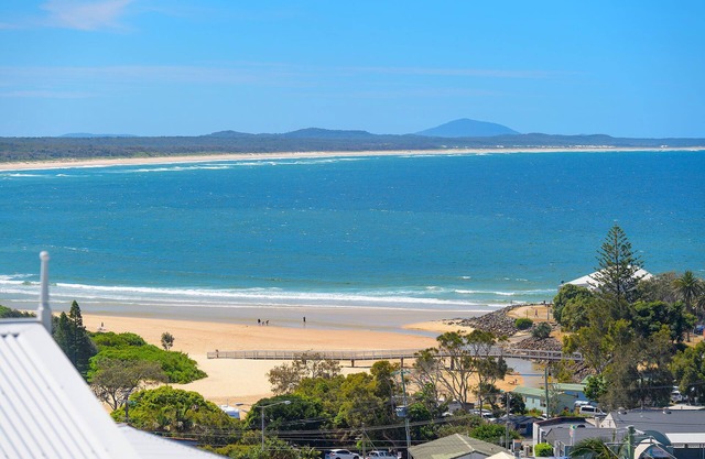 Fantastic Views In Super Handy Location