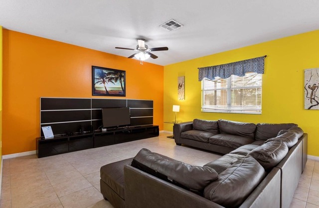 PROMOTIONS DISPO - Crystal Cove # 1 - 7 Lit 5 Bath Pool Villa