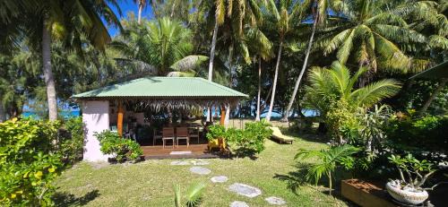Fare Moana - Lagoon View and Serenity in Rangiroa